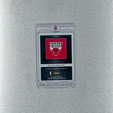 2023-24 Panini Noir Basketball - Chicago Bulls - Julian Phillips 35/99 – Showtime Signatures