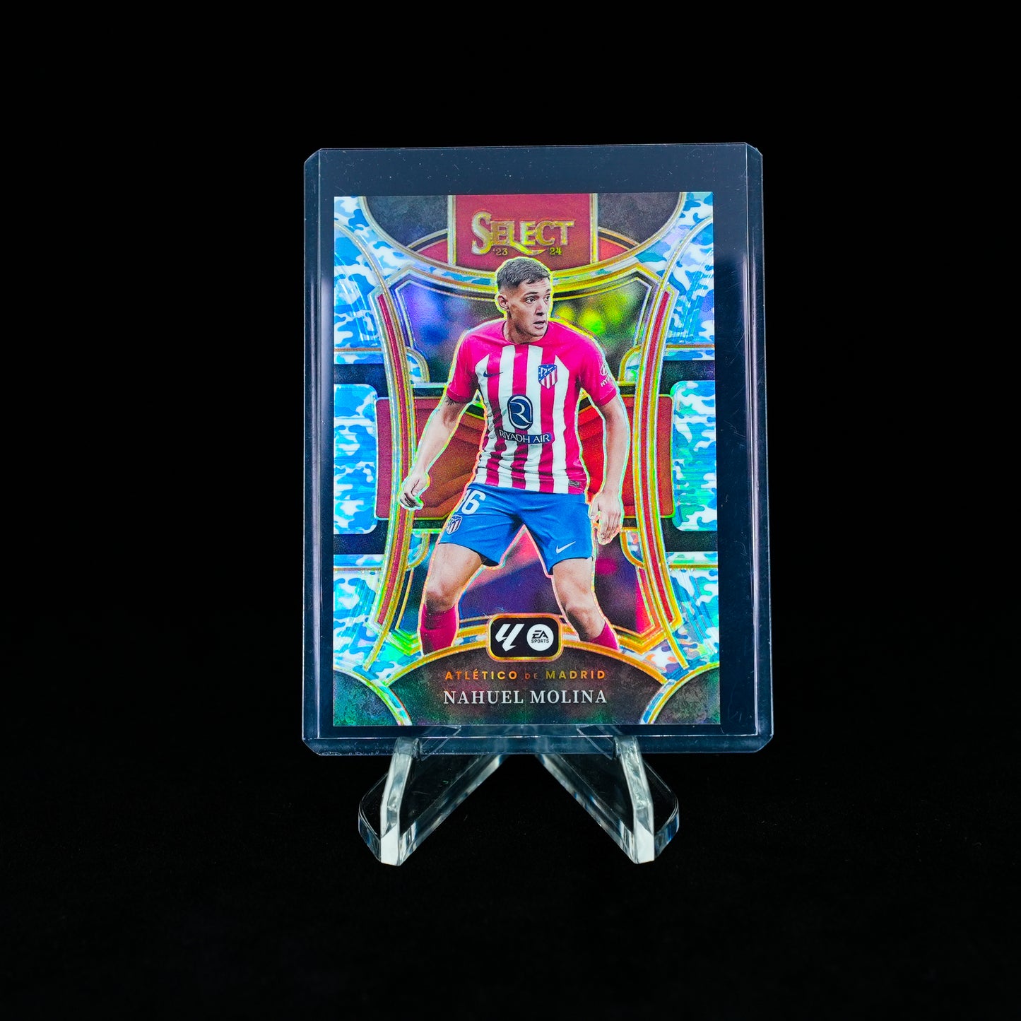 2023-2024 Panini-Select la liga-Nahuel Molina-Winter Camo Prizm 34/99