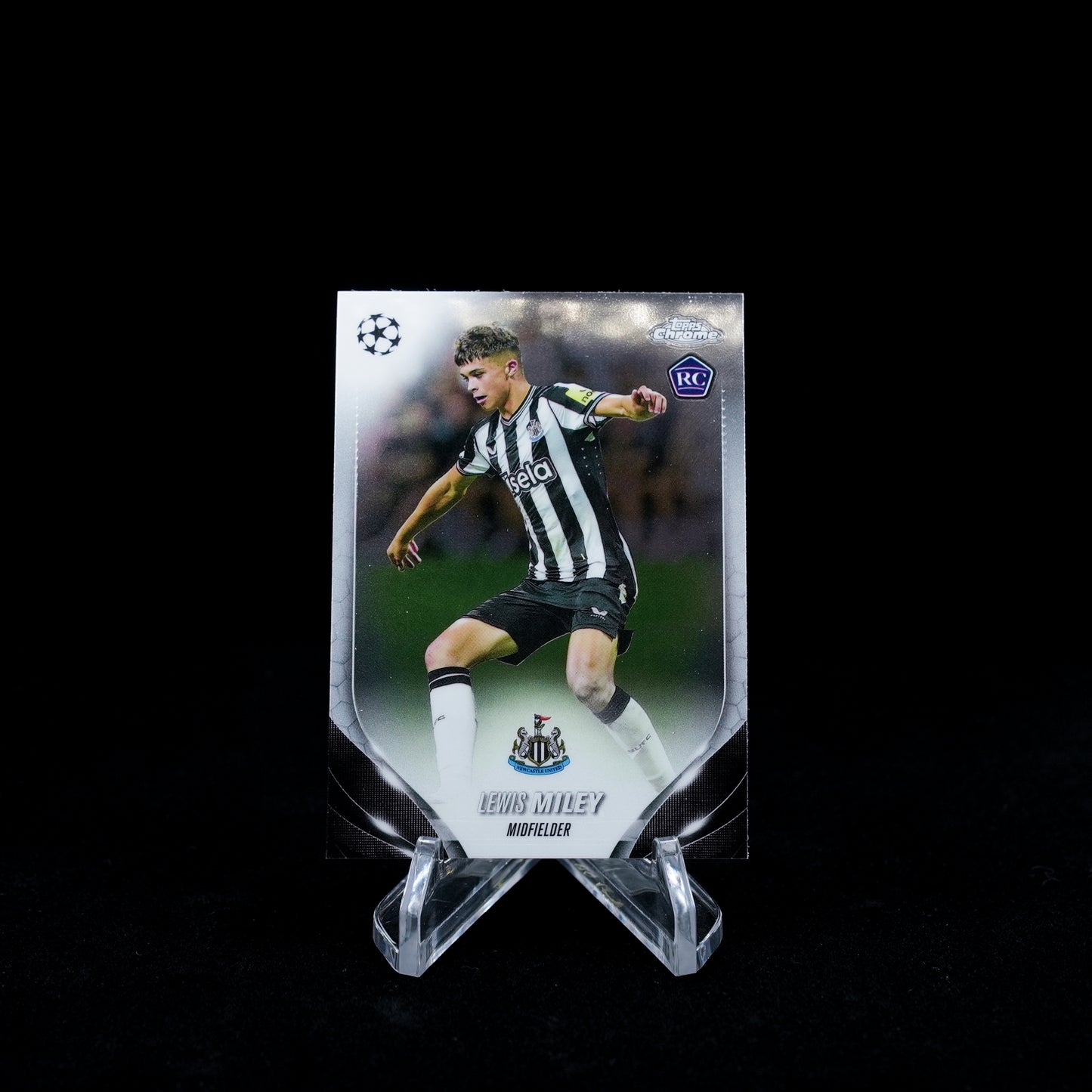 2023-24 Topps Chrome UEFA Club Competitions Soccer-Newcastle United-Base Card